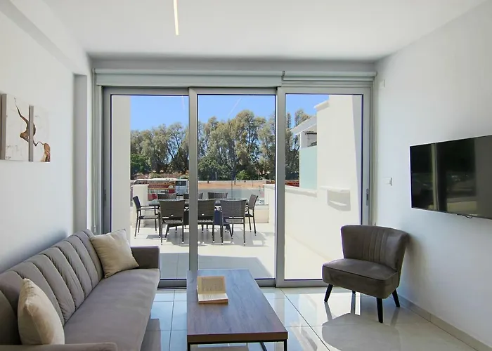 Apartament Phaedrus Living