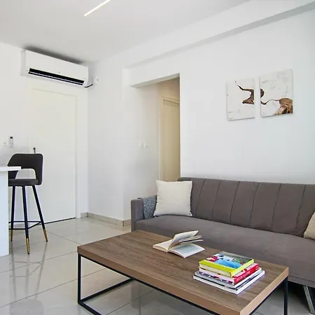 Phaedrus Living דירה